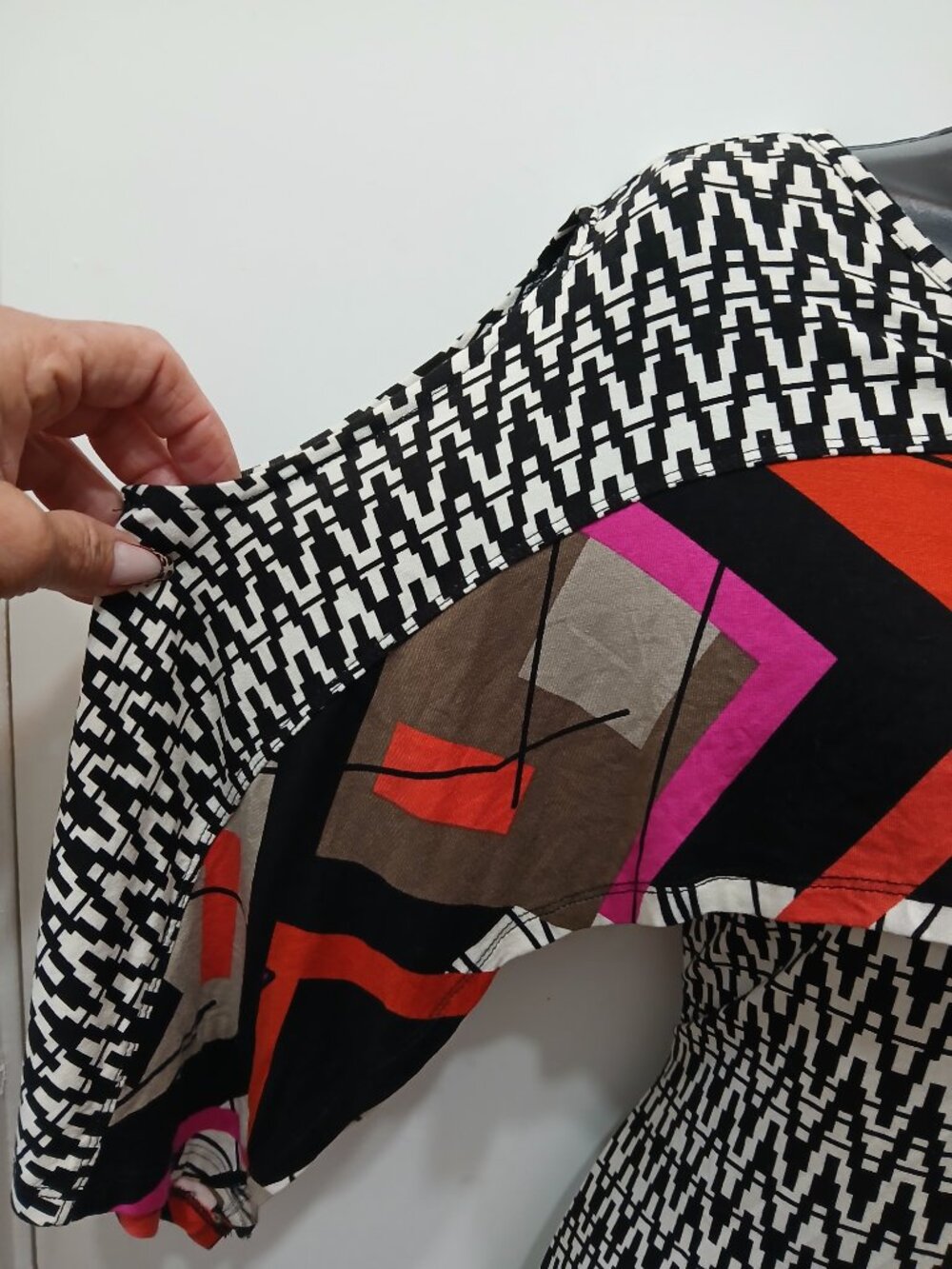 Multiples Geo Tunic/Mini - Picture 9 of 12